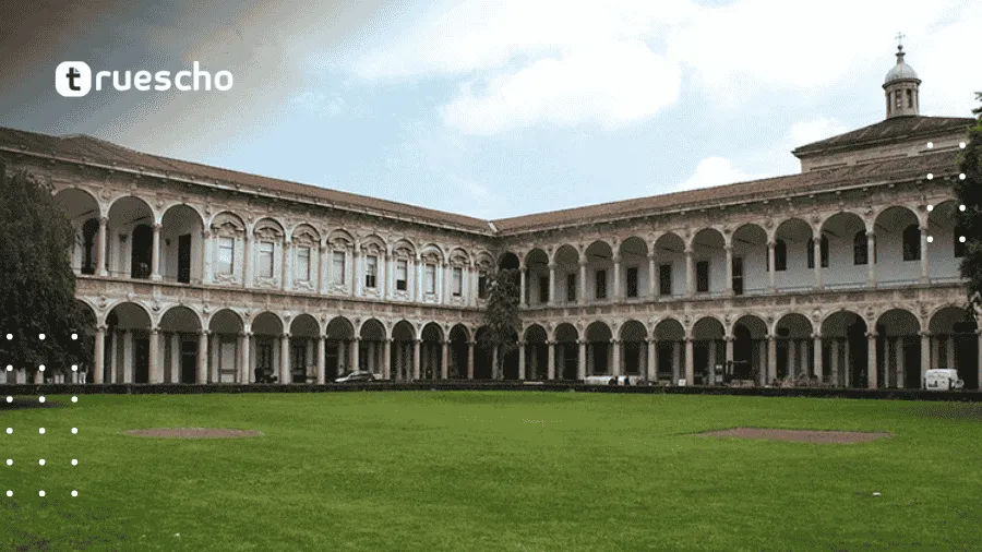 تقديم طلب الالتحاق بجامعة ميلانو