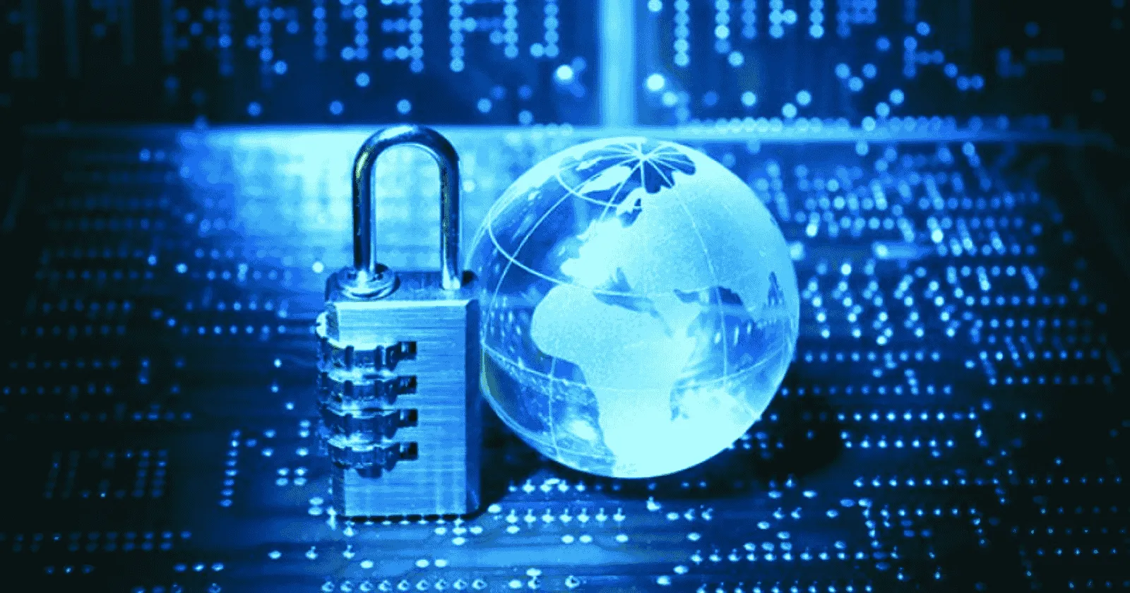 مسؤولي الحكومة وعالم الإنترنت