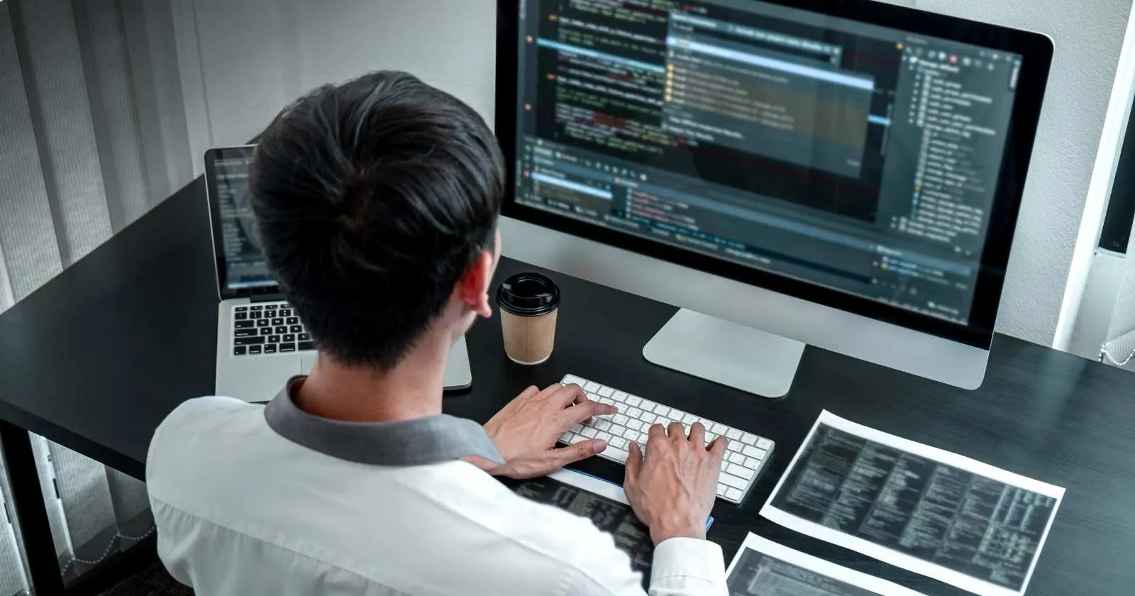 إنشاء شعار مجاني