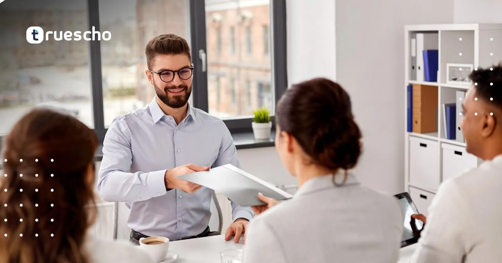 كتابة السيرة الذاتية الجاهزة