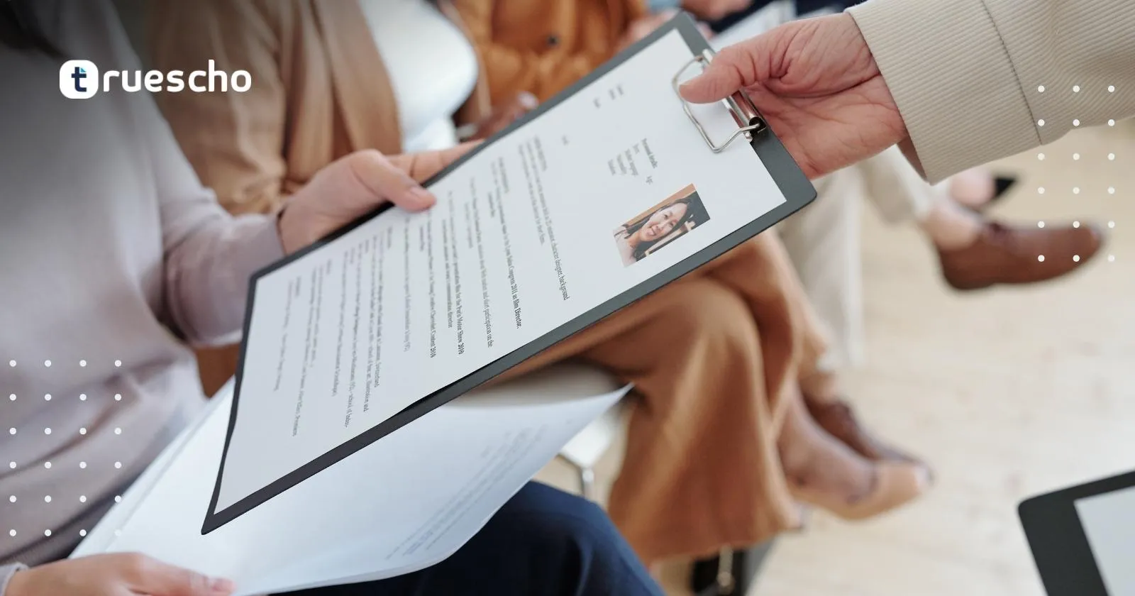 السيرة الذاتية بالإنجليزية