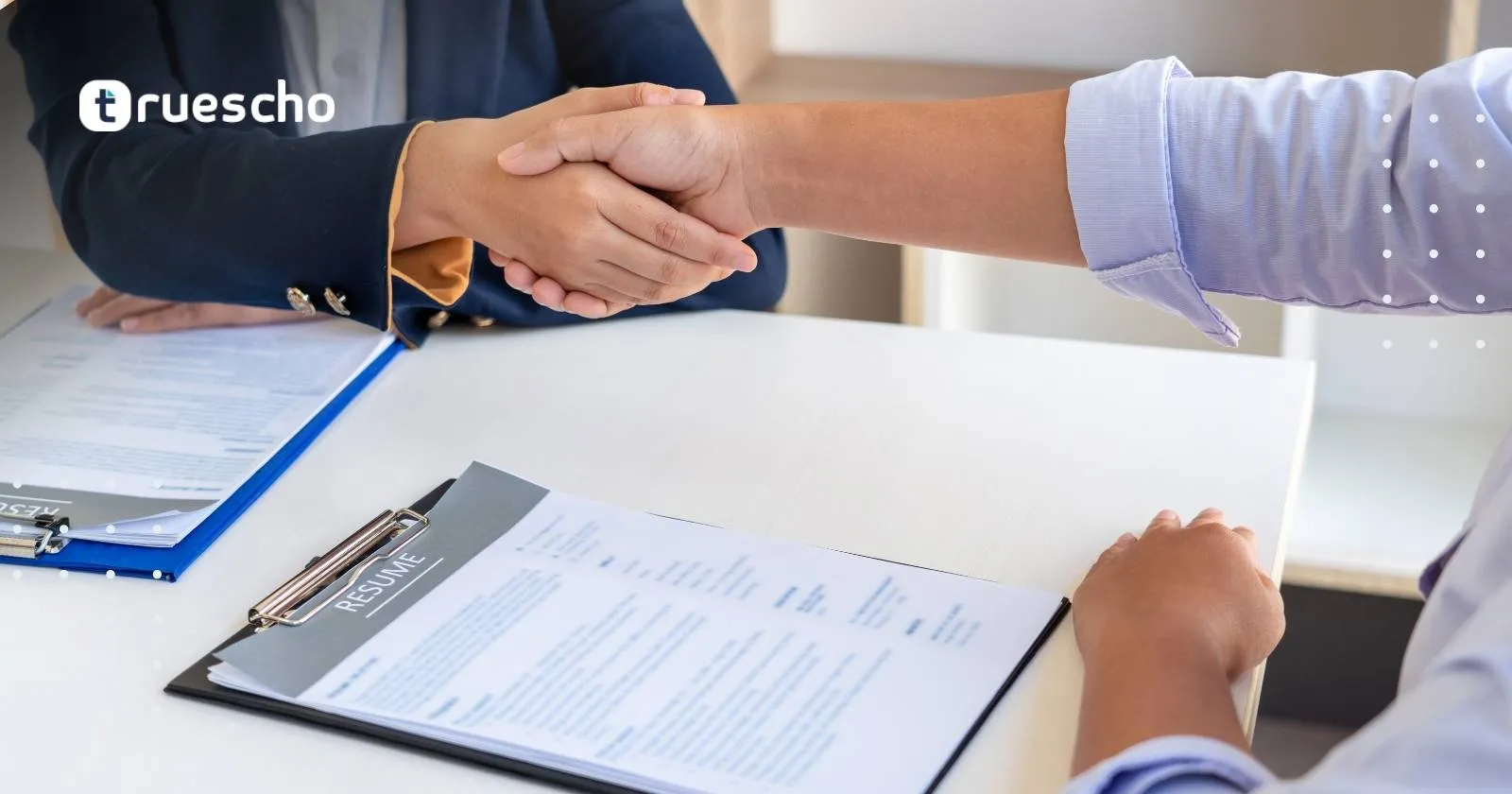 كيفية إنشاء سيرة ذاتية احترافية