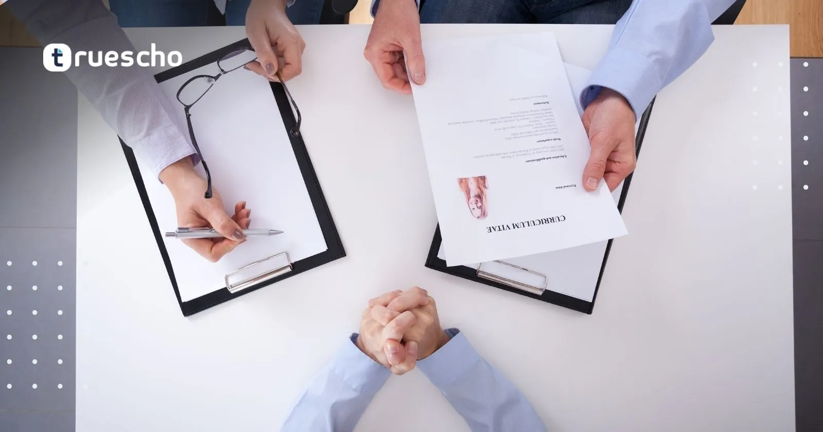  إنشاء سيرة ذاتية على شكل يوروباس